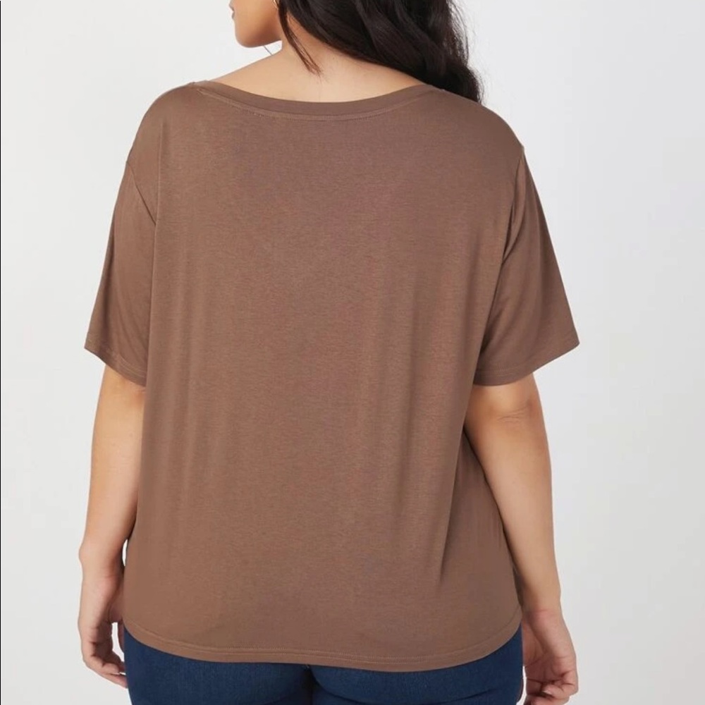 PLUS v neck short sleeve solid tee t shirt white - Picture 5 of 7